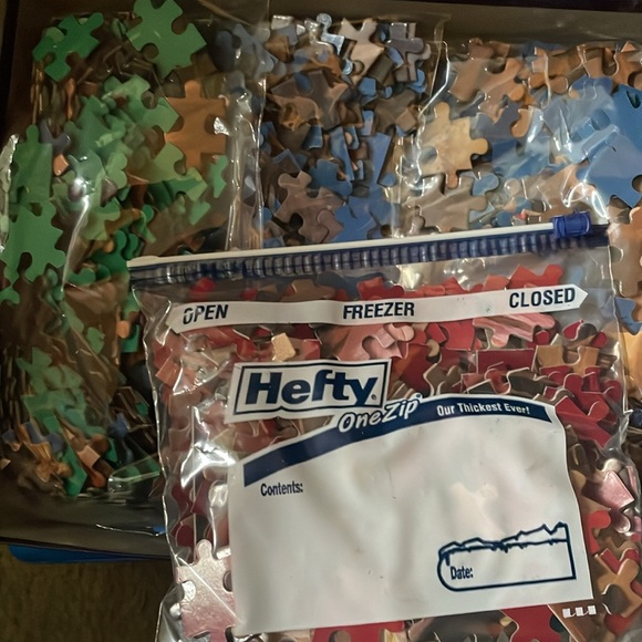 American Girl Mystery Puzzles. Four mini mysteries. 1,200 pieces. Ages 8+. Nice - Picture 4 of 6